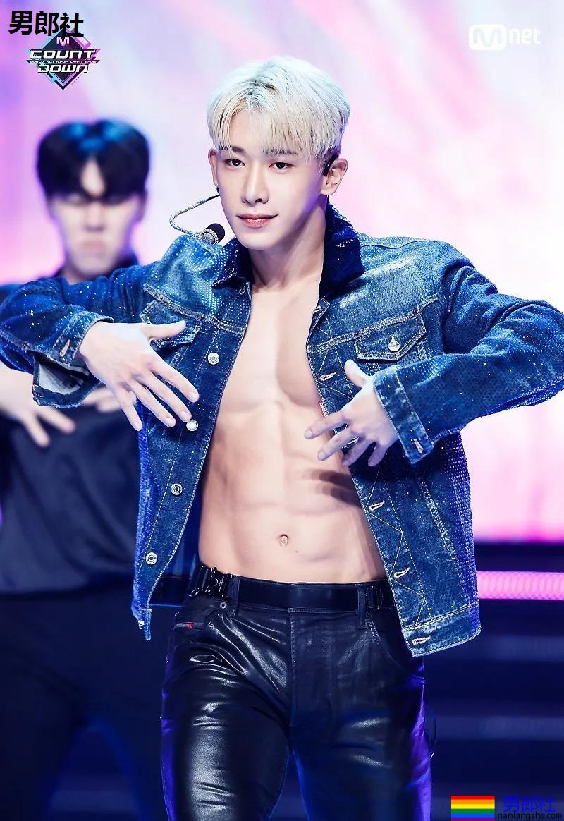 痞坏白嫩小奶狗黑料和腹肌一样多!退队后复出,腱子肉身材让人窒息! - 51虹马 痞坏白嫩小奶狗黑料和腹肌一样多!退队后复出,腱子肉身材让人窒息! - 51虹马