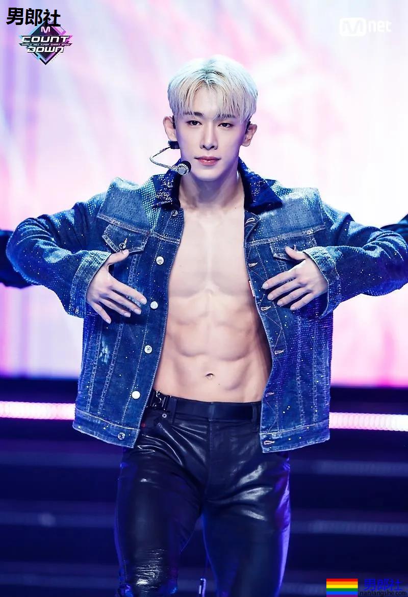 痞坏白嫩小奶狗黑料和腹肌一样多!退队后复出,腱子肉身材让人窒息! - 51虹马 痞坏白嫩小奶狗黑料和腹肌一样多!退队后复出,腱子肉身材让人窒息! - 51虹马