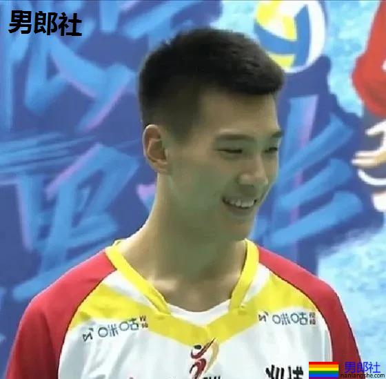 00后男排运动员火了！195大长腿的山东小哥，果然不错！-51虹马