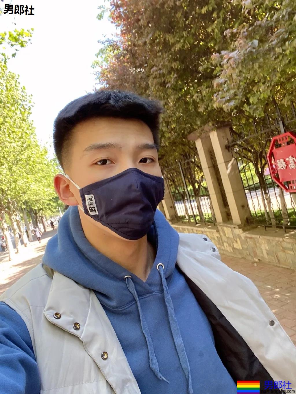 00后男排运动员火了!195大长腿的山东小哥,果然不错! - 51虹马 00后男排运动员火了!195大长腿的山东小哥,果然不错! - 51虹马