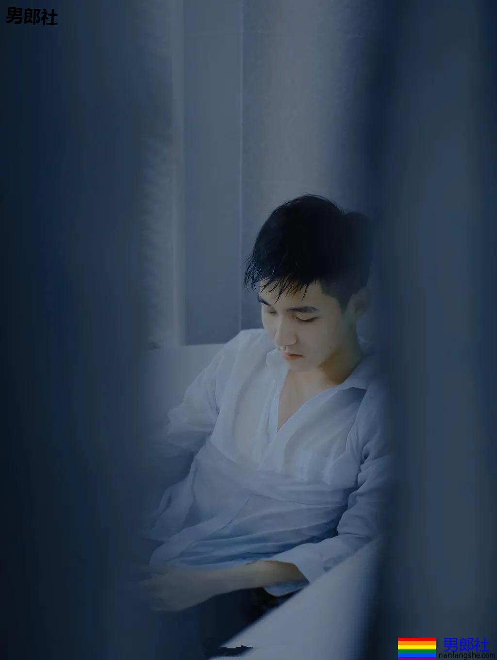 无公害白嫩小奶狗舞蹈老师,忍不住想揉腻他的脸! - 51虹马 无公害白嫩小奶狗舞蹈老师,忍不住想揉腻他的脸! - 51虹马