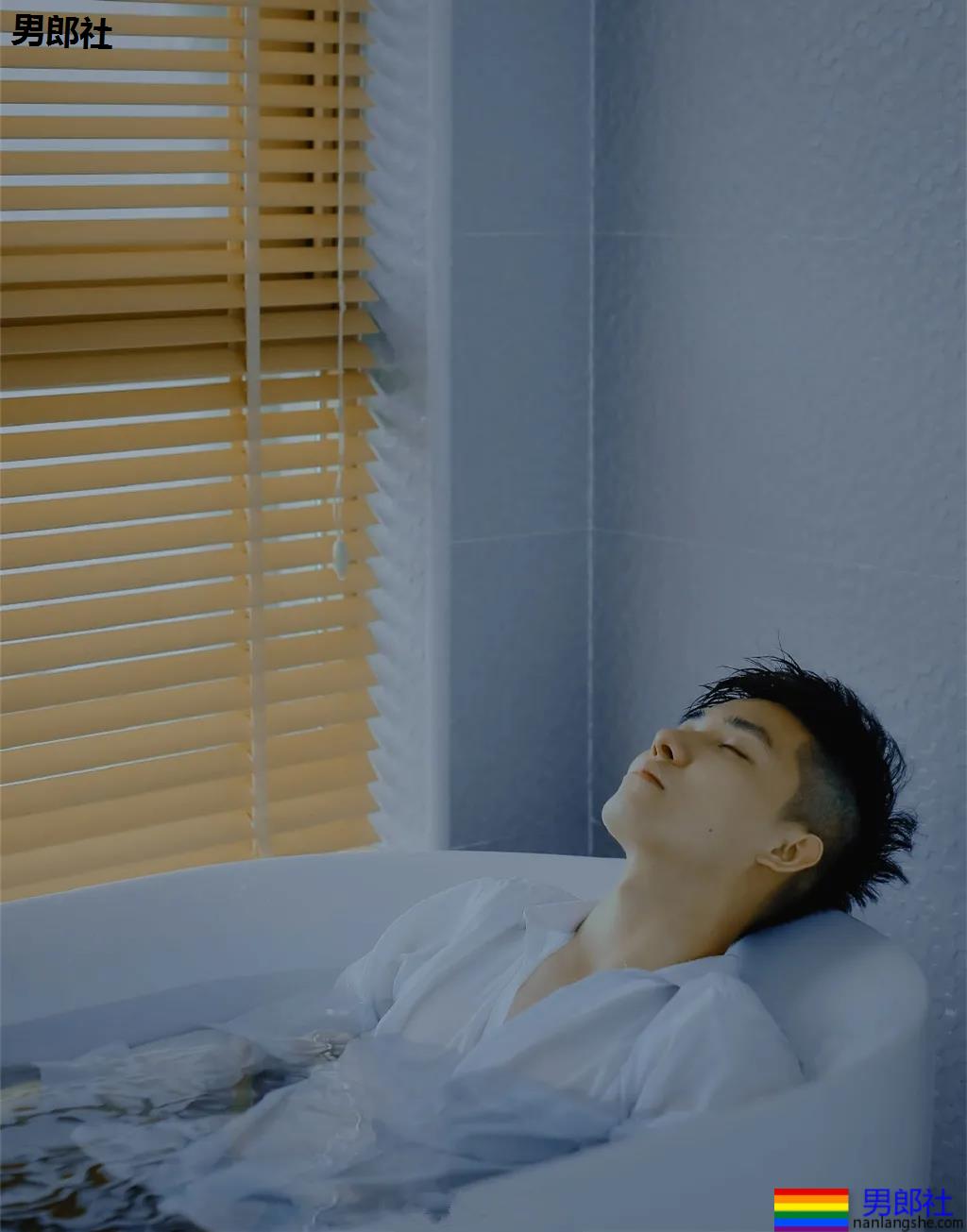 无公害白嫩小奶狗舞蹈老师,忍不住想揉腻他的脸! - 51虹马 无公害白嫩小奶狗舞蹈老师,忍不住想揉腻他的脸! - 51虹马