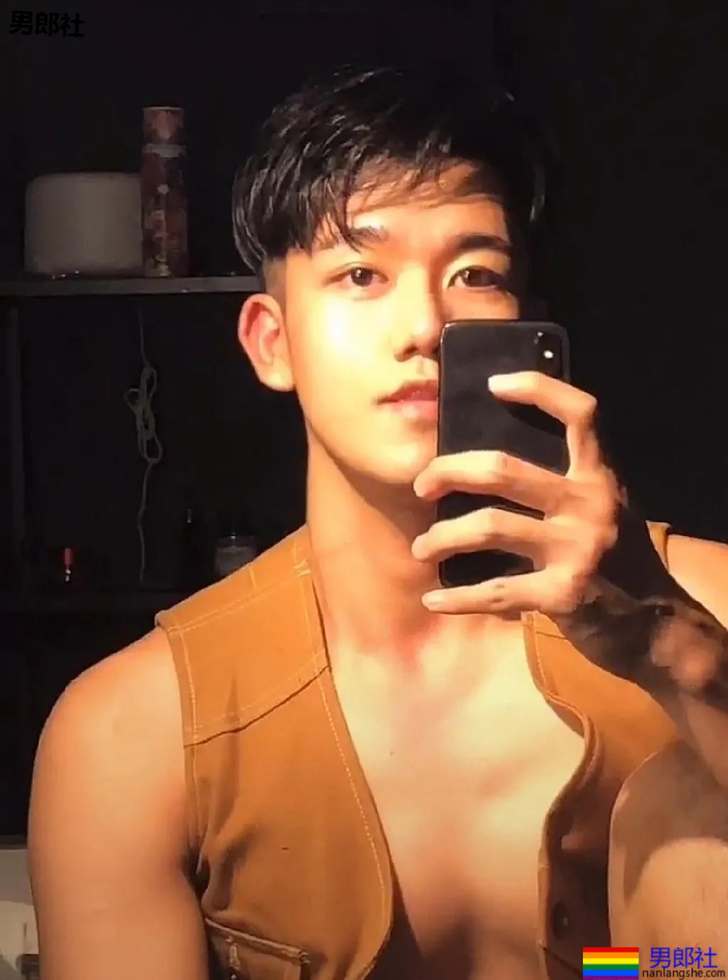 如果选一个做弟弟，你选哪个？ - 51虹马