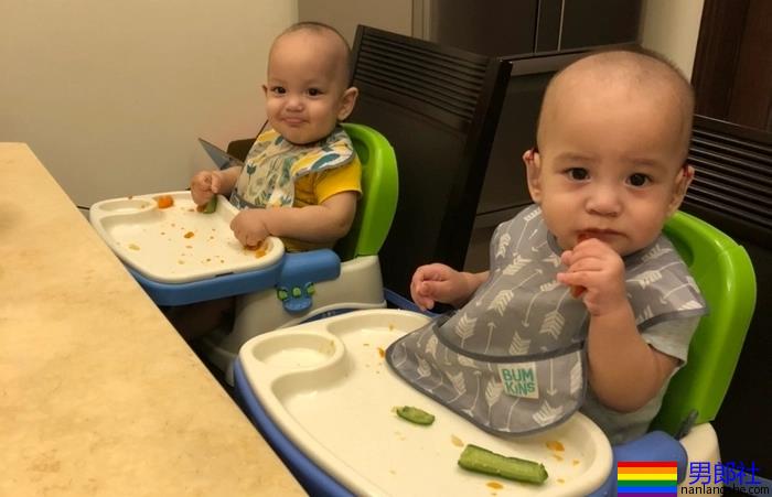 同志爸爸透过代理孕母与宝宝相见：拥抱他们那一刻，更确认当初决定是对的 - 51虹马