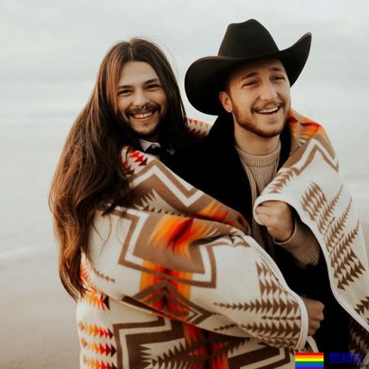 有如童话故事般美丽:一个跨文化的浪漫男同志婚礼 - 51虹马 有如童话故事般美丽:一个跨文化的浪漫男同志婚礼 - 51虹马