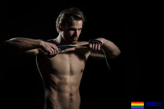 我的男友超Hardcore 一直要我把他绑起来 - 51虹马