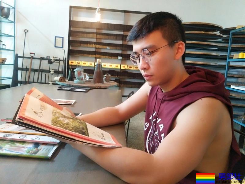 台湾北部名犬谈调教快感：闻著热液、观察周遭动静 让犬性发挥到最大！-51虹马