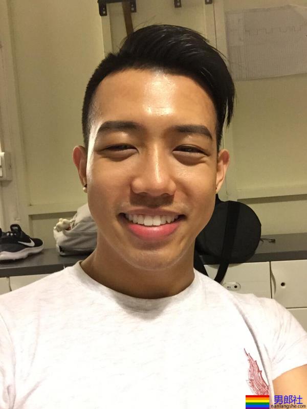 男按摩师系列:Gay Spa对我来说不是一份职业,而是事业-Colin - 51虹马 男按摩师系列:Gay Spa对我来说不是一份职业,而是事业-Colin - 51虹马