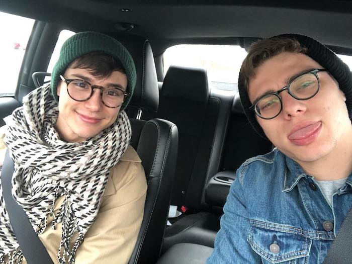 钙片双性恋演员Blake Mitchell坦言，比起跟女生拍，更爱拍钙片！ - 51虹马