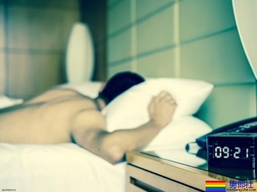 菊花与舌——让所有人都能安心享受舔后庭乐趣的10点建议 - 51虹马 菊花与舌——让所有人都能安心享受舔后庭乐趣的10点建议 - 51虹马