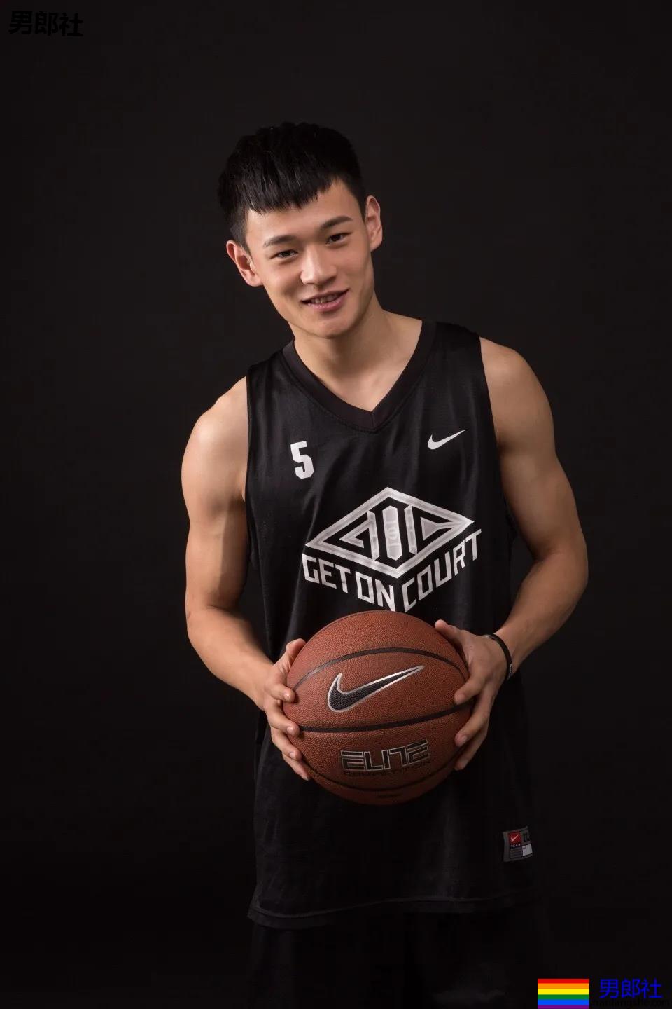 188CM郑州大学体育生校草,高帅大长腿“当家花旦”超有料! - 51虹马 188CM郑州大学体育生校草,高帅大长腿“当家花旦”超有料! - 51虹马