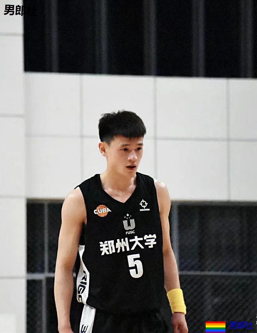 188CM郑州大学体育生校草,高帅大长腿“当家花旦”超有料! - 51虹马 188CM郑州大学体育生校草,高帅大长腿“当家花旦”超有料! - 51虹马