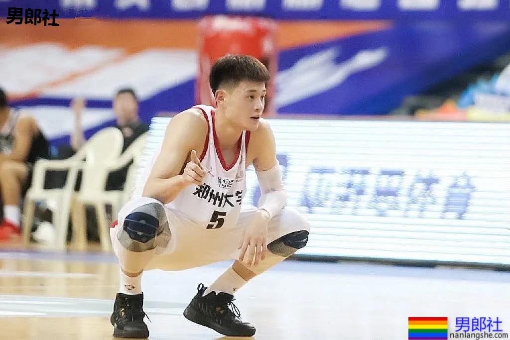 188CM郑州大学体育生校草,高帅大长腿“当家花旦”超有料! - 51虹马 188CM郑州大学体育生校草,高帅大长腿“当家花旦”超有料! - 51虹马