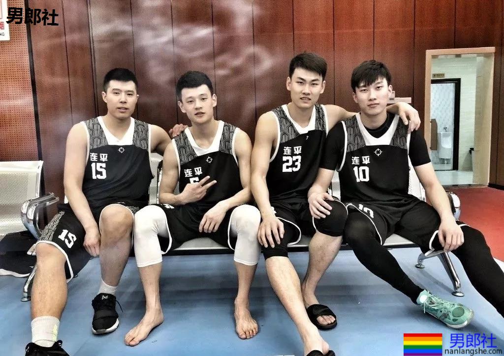 188CM郑州大学体育生校草,高帅大长腿“当家花旦”超有料! - 51虹马 188CM郑州大学体育生校草,高帅大长腿“当家花旦”超有料! - 51虹马