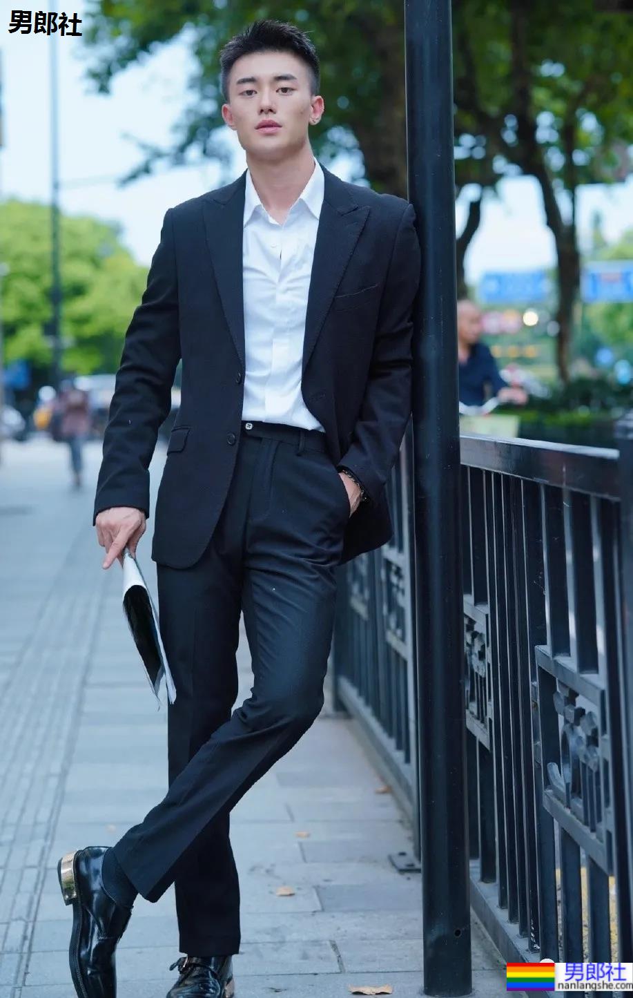 2020中国先生冠军出炉，这颜值这身材让网友不淡定了！ - 51虹马