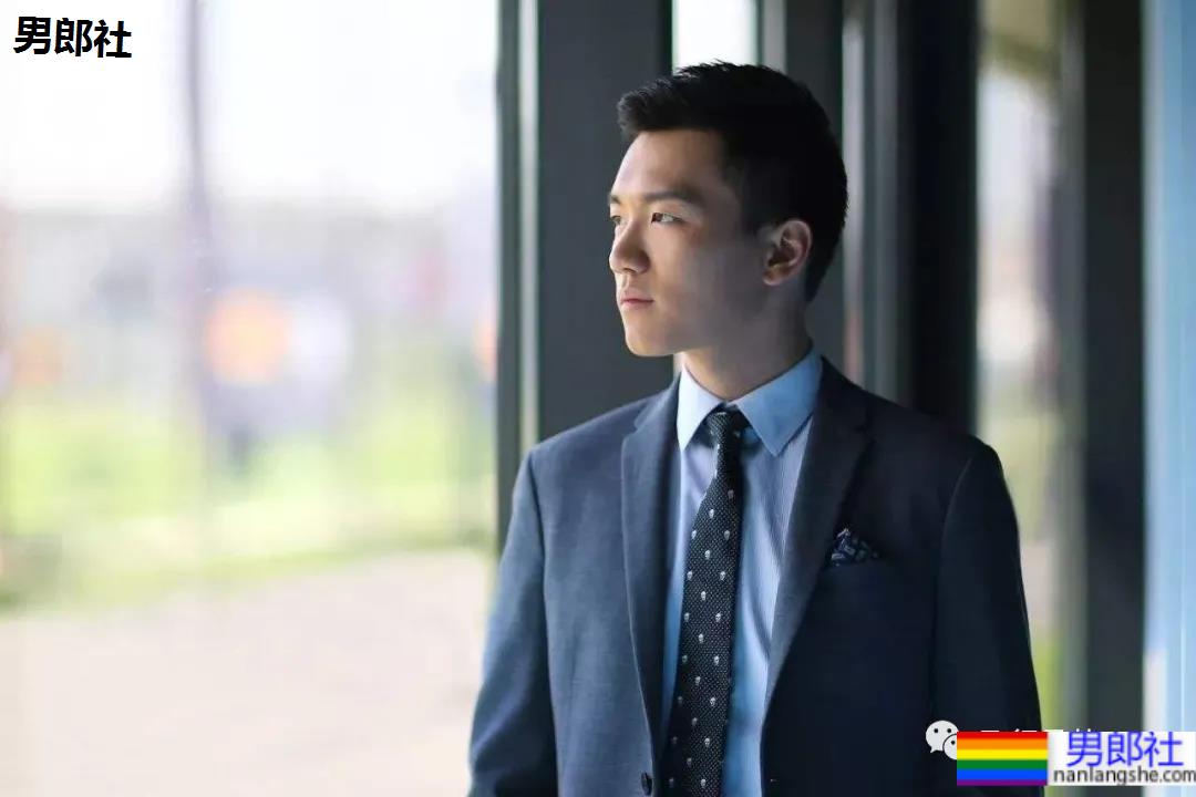 张康阳最新正装照一览,网友:这辈子都得不到的男人! - 51虹马 张康阳最新正装照一览,网友:这辈子都得不到的男人! - 51虹马