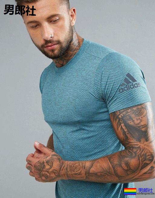 5点最佳训练穿搭指南　进健身房练大肌肌前先准备好衣服吧！-51虹马