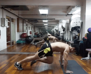 寸头腱子肉私教走红,让我康康有谁想报课? - 51虹马 寸头腱子肉私教走红,让我康康有谁想报课? - 51虹马