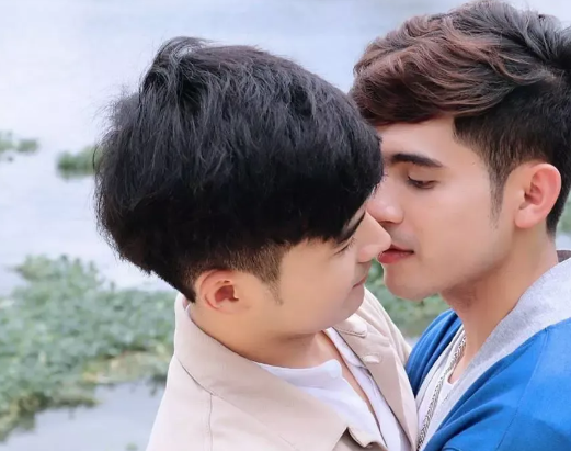 《鬼逐》恐怖灵异类同志爱情 - 51虹马 《鬼逐》恐怖灵异类同志爱情 - 51虹马