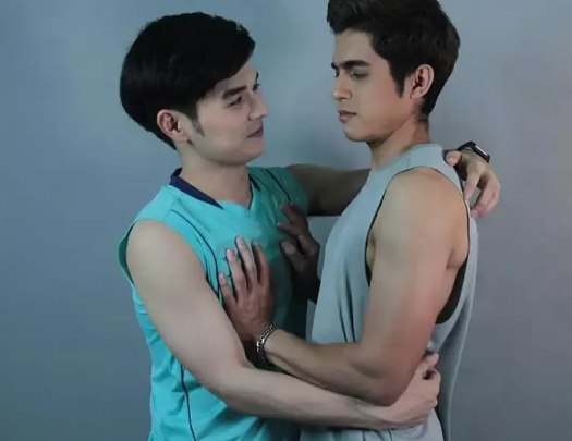 《鬼逐》恐怖灵异类同志爱情 - 51虹马 《鬼逐》恐怖灵异类同志爱情 - 51虹马