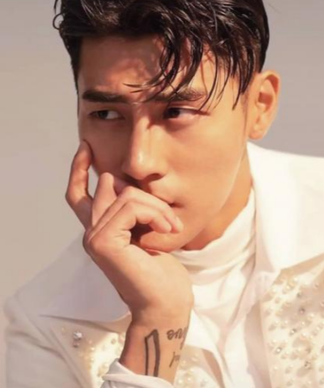 锅底加满外带回家的麻辣天菜老板:李晧 - 51虹马 锅底加满外带回家的麻辣天菜老板:李晧 - 51虹马