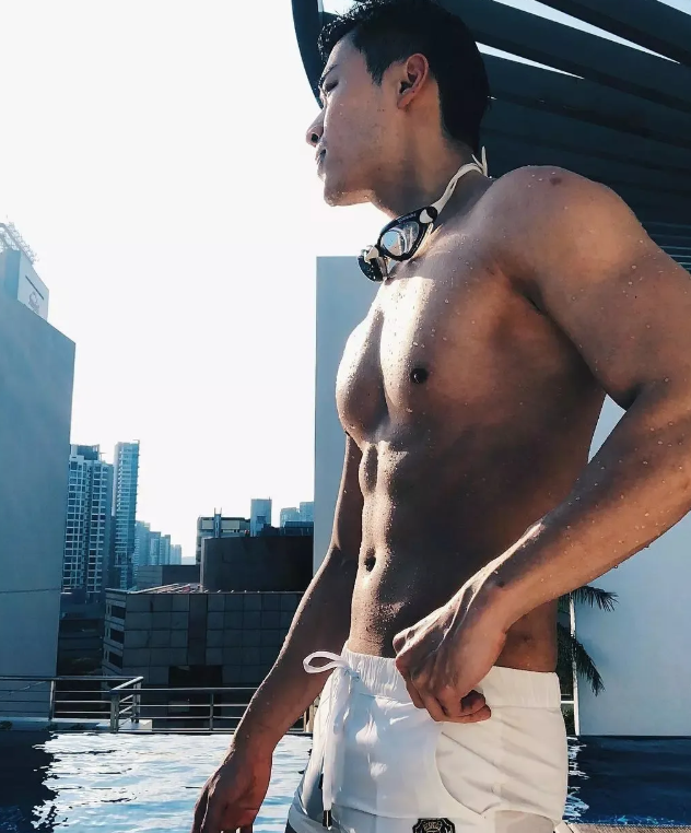 喜欢上了同班一个攻 - 51虹马