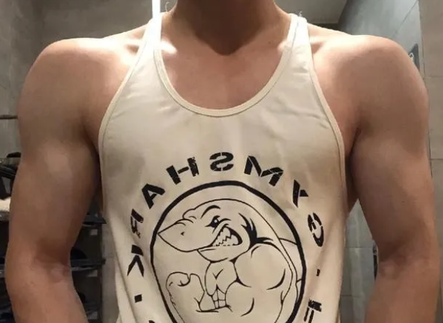 16岁就拥有八块腹肌，现在的00后实力不容小觑 - 51虹马