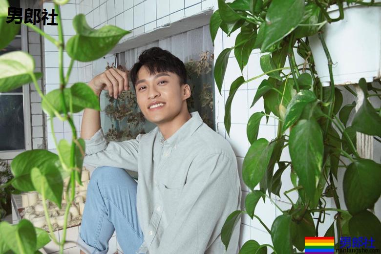 台製BL剧《无邪》！「小王识贤」张得中个性身材好硬汉 恋上白甜鲜肉秒变柔情暖男 - 51虹马