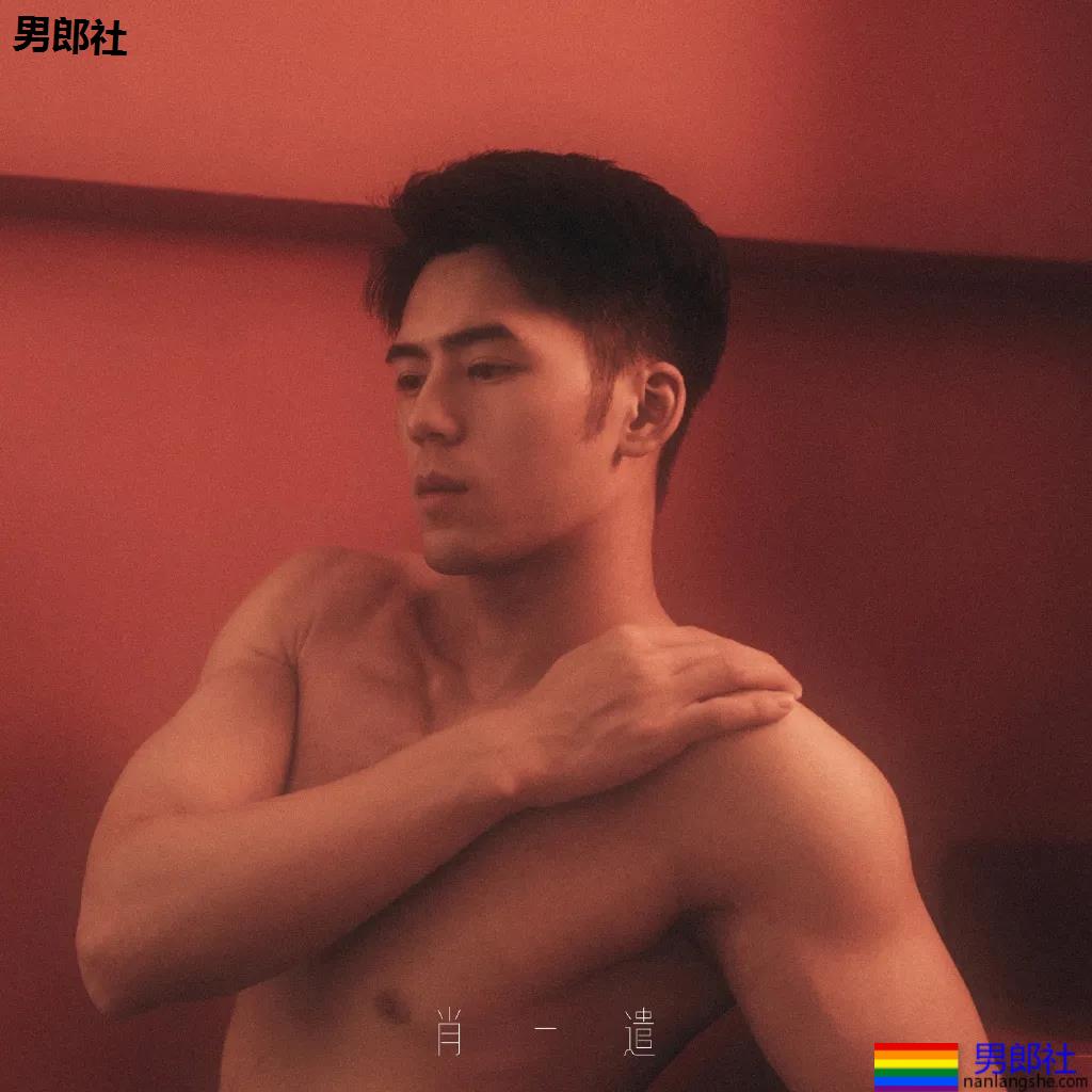 "川音霍建华"肌肉写真刷屏票圈！超帅高鼻梁长腿小狼狗，谁又可了？ - 51虹马