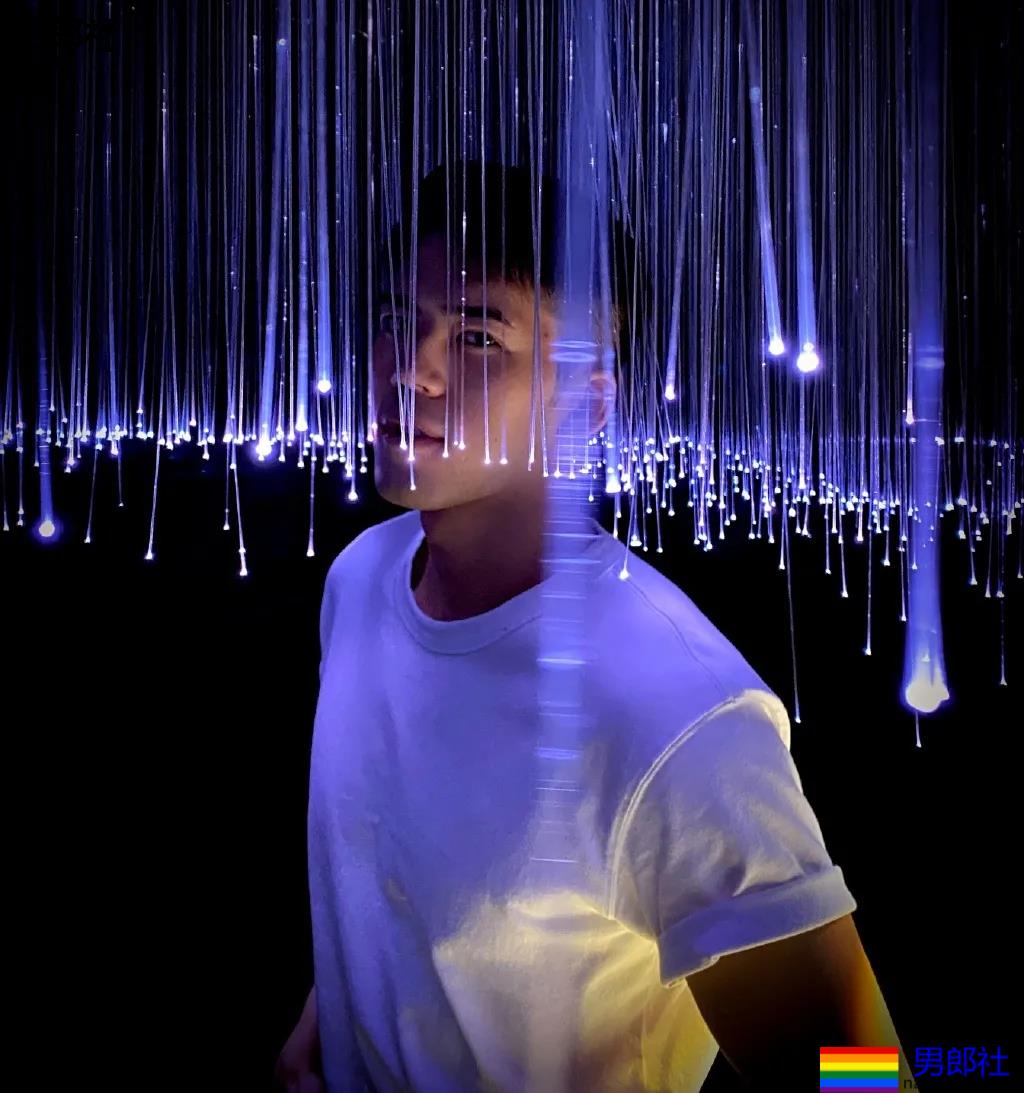 "川音霍建华"肌肉写真刷屏票圈！超帅高鼻梁长腿小狼狗，谁又可了？ - 51虹马