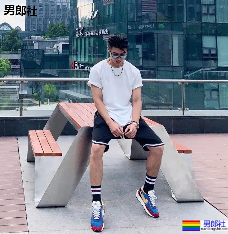 186CM东北大鼻子博主走红，这身材也太可了！ - 51虹马