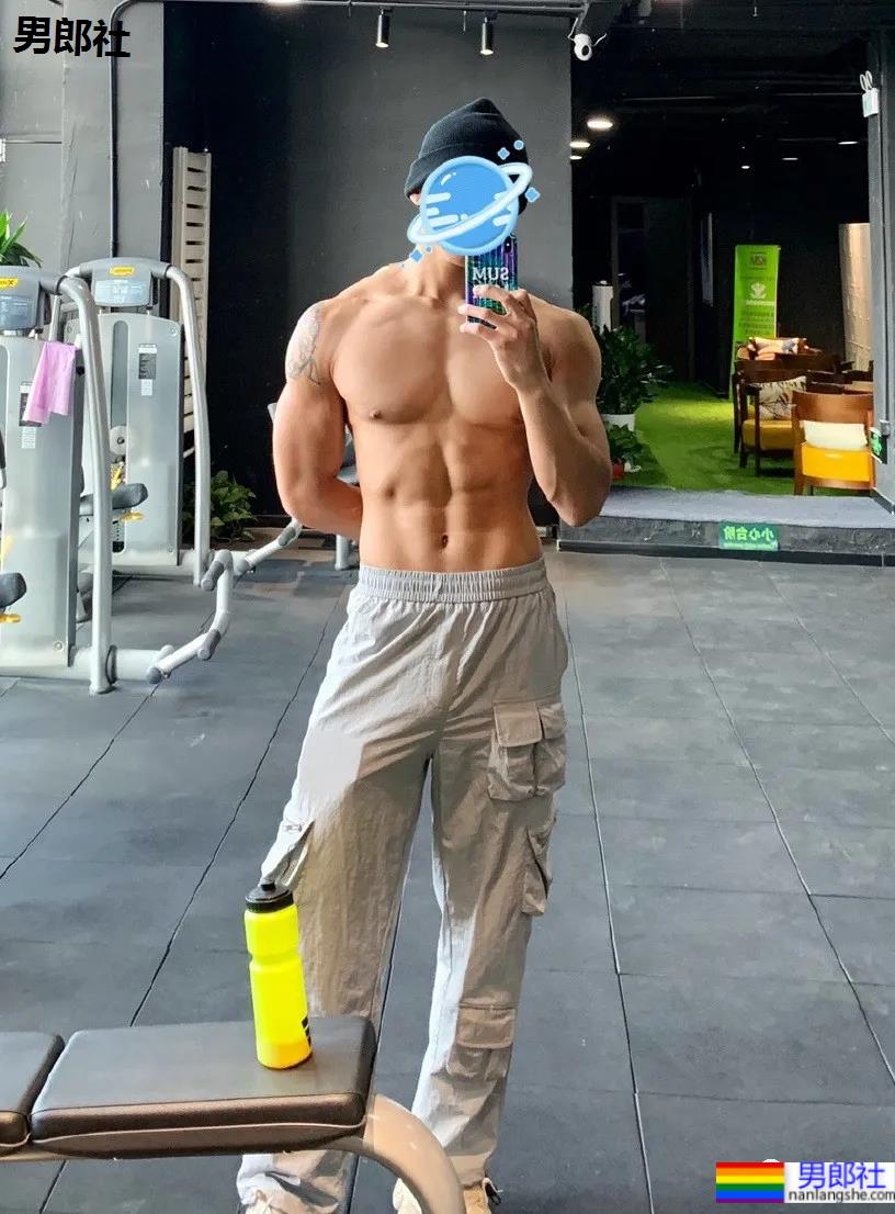 186CM东北大鼻子博主走红，这身材也太可了！ - 51虹马