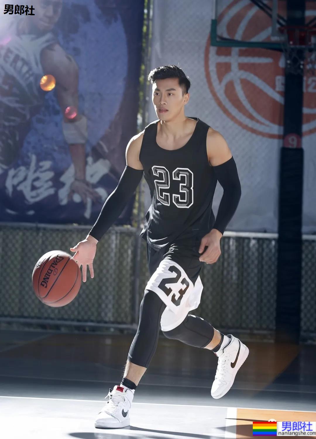 专访中国先生冠军：他凭什么能拿第一？实力到底有多硬 - 51虹马