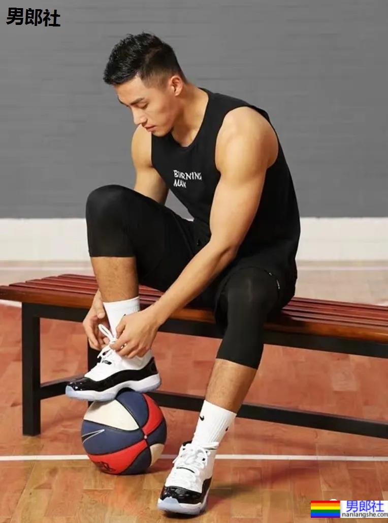 专访中国先生冠军：他凭什么能拿第一？实力到底有多硬 - 51虹马