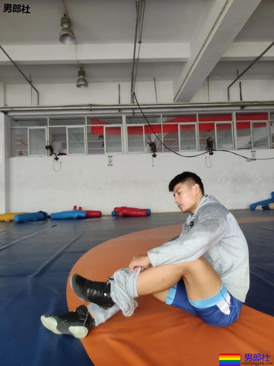 山东高鼻梁肌肉体育生,这些运动帅哥果然没让人失望! - 51虹马 山东高鼻梁肌肉体育生,这些运动帅哥果然没让人失望! - 51虹马