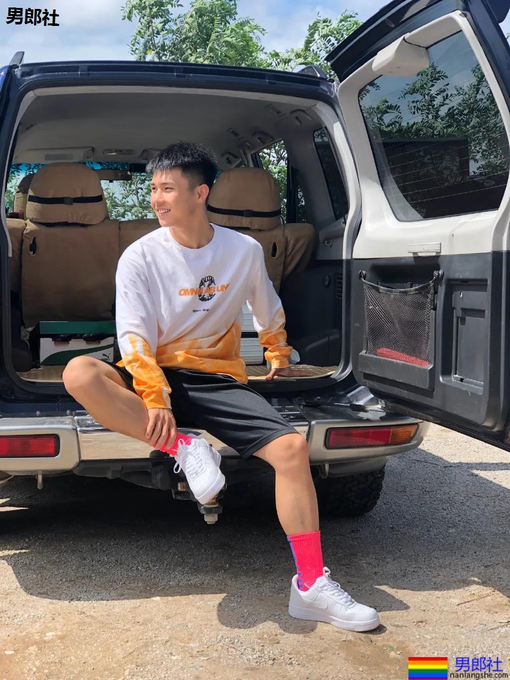 山东高鼻梁肌肉体育生,这些运动帅哥果然没让人失望! - 51虹马 山东高鼻梁肌肉体育生,这些运动帅哥果然没让人失望! - 51虹马