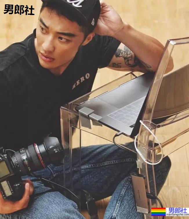 专访樊野：出柜、结婚、离婚、生小孩 - 51虹马