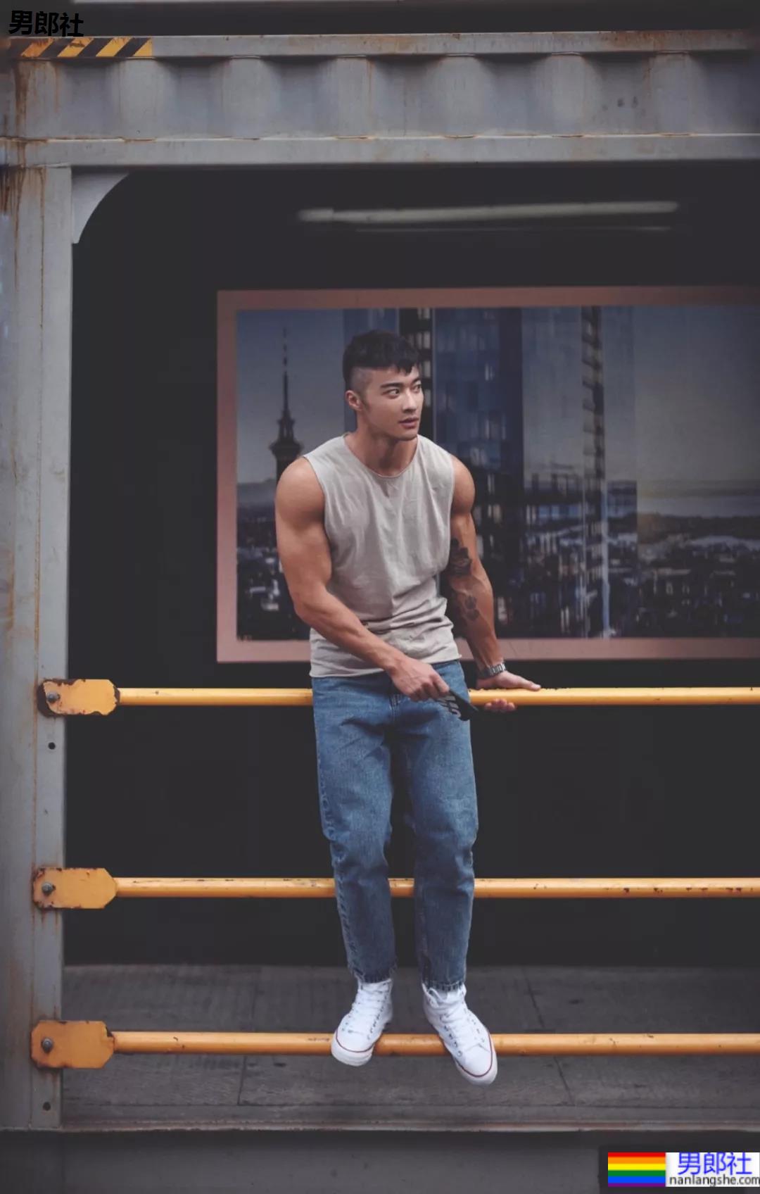 专访樊野：出柜、结婚、离婚、生小孩 - 51虹马