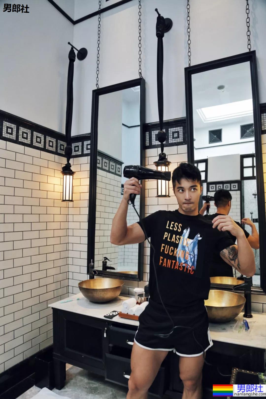 专访樊野：出柜、结婚、离婚、生小孩 - 51虹马