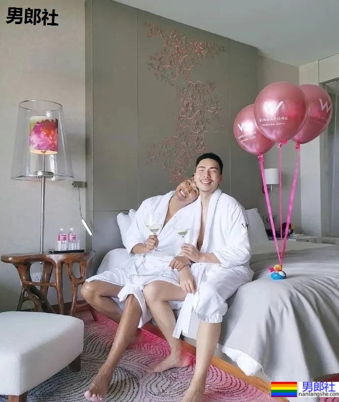 新加坡酒店转发gay情侣夫夫照片引发争论-51虹马