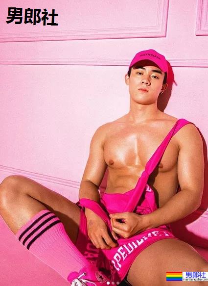 游泳小哥被女记者采访火了，这身材让网友不淡定了！ - 51虹马