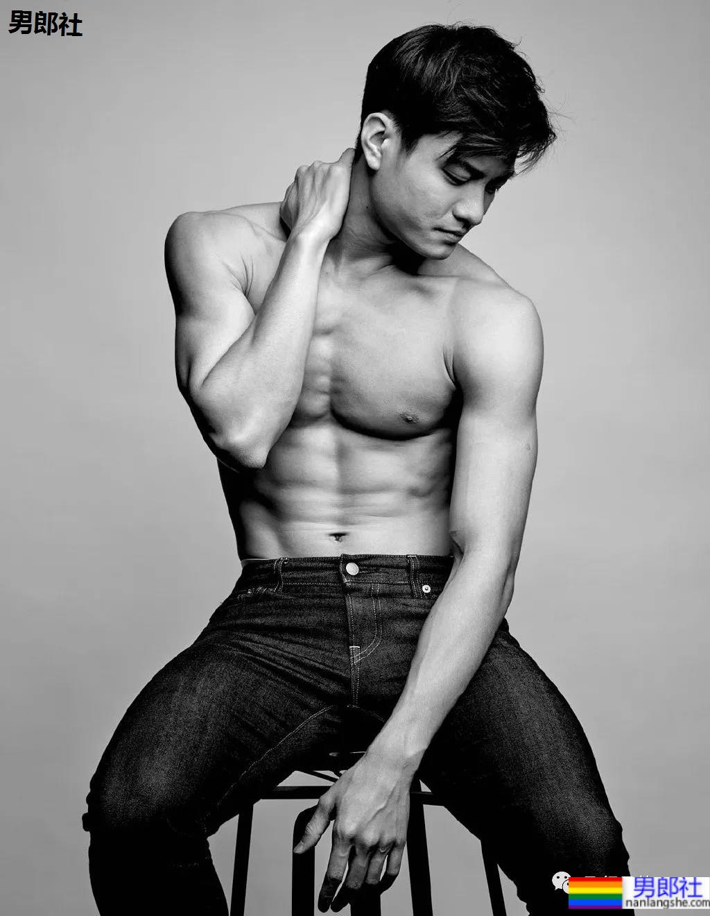 芒果台芭蕾王子陈镇威火了,完美身材引评委连连称赞 - 51虹马 芒果台芭蕾王子陈镇威火了,完美身材引评委连连称赞 - 51虹马