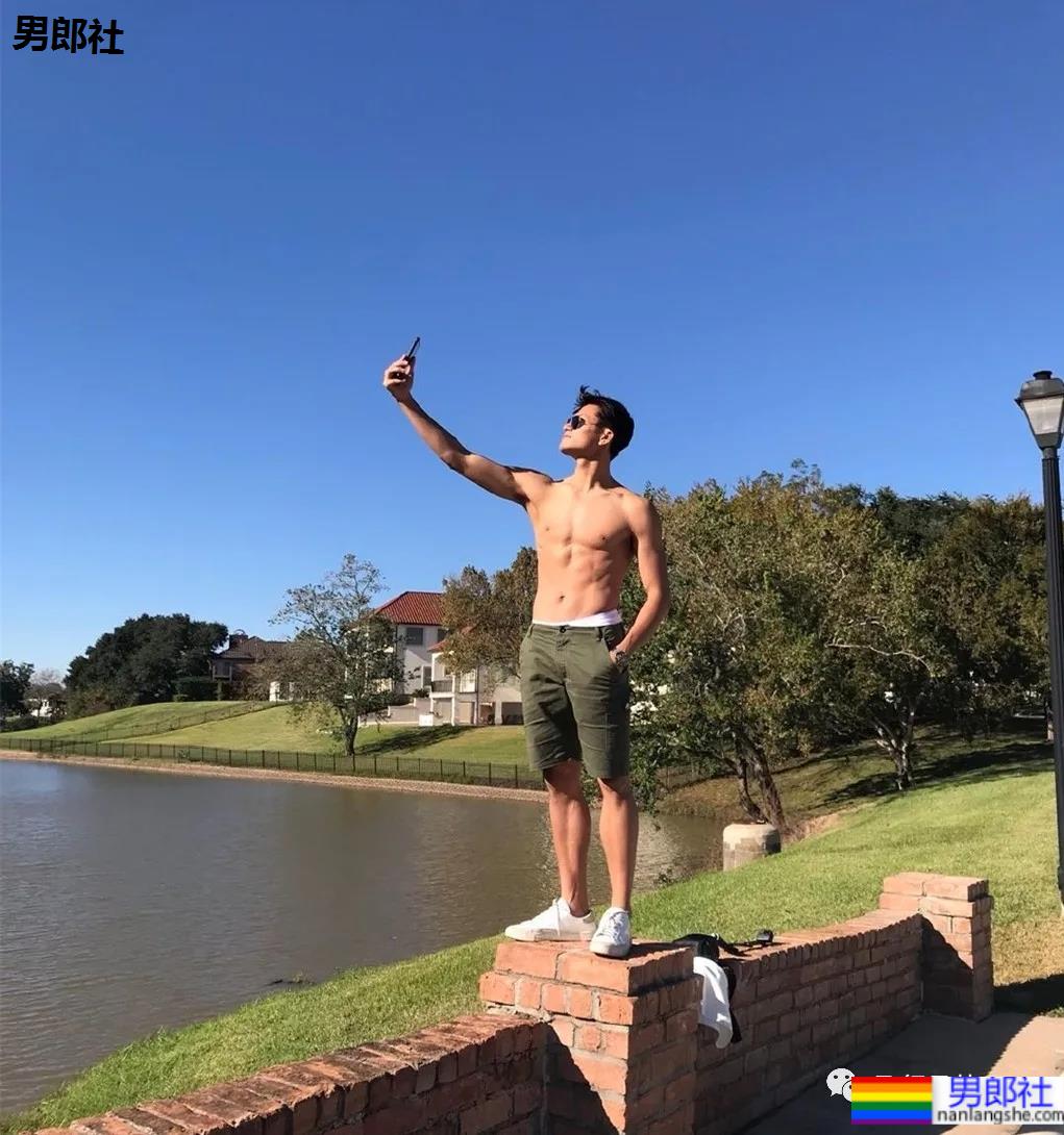 芒果台芭蕾王子陈镇威火了,完美身材引评委连连称赞 - 51虹马 芒果台芭蕾王子陈镇威火了,完美身材引评委连连称赞 - 51虹马