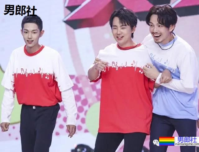 赵薇尔冬升给S卡的95后寸头小帅哥被爆黑料，曾是女装大佬 - 51虹马