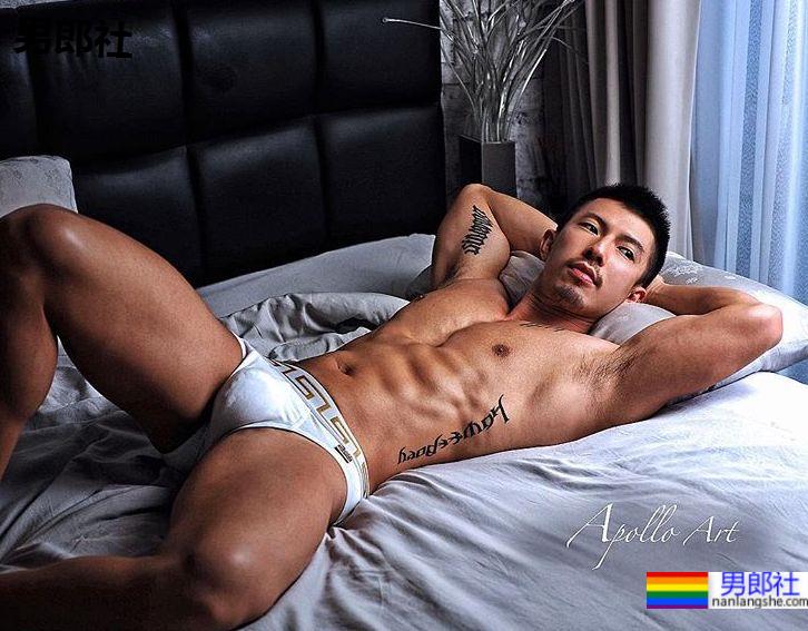 青涩男模大脱变自曝最刺激的经历，曾在酒店过道xxx？-51虹马