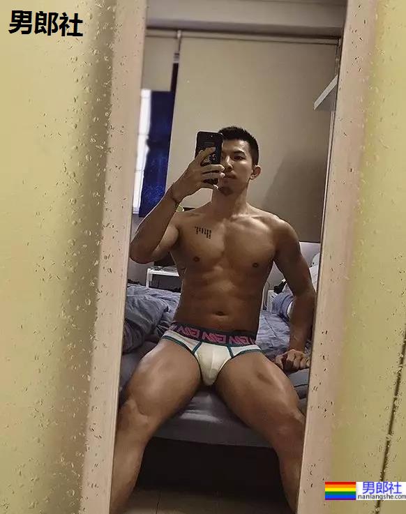 青涩男模大脱变自曝最刺激的经历,曾在酒店过道xxx? - 51虹马 青涩男模大脱变自曝最刺激的经历,曾在酒店过道xxx? - 51虹马