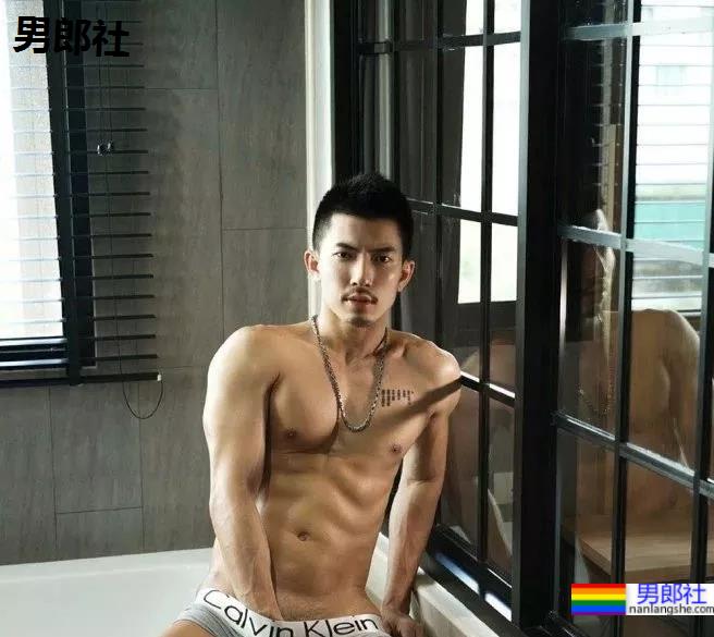 青涩男模大脱变自曝最刺激的经历,曾在酒店过道xxx? - 51虹马 青涩男模大脱变自曝最刺激的经历,曾在酒店过道xxx? - 51虹马