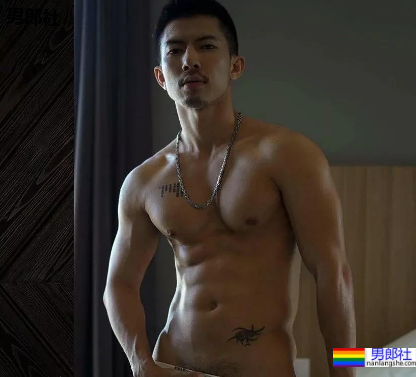 青涩男模大脱变自曝最刺激的经历,曾在酒店过道xxx? - 51虹马 青涩男模大脱变自曝最刺激的经历,曾在酒店过道xxx? - 51虹马