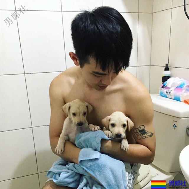 眼神滴出蜜的台湾网帅浓眉小生：邱浩腾 - 51虹马