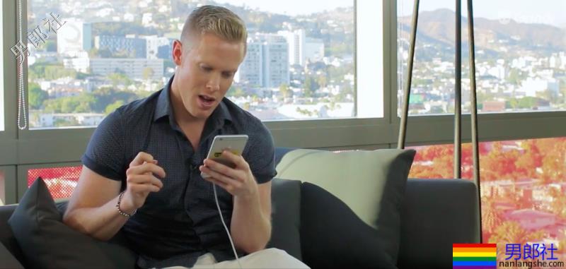 白人和亚洲人互换交友软体照片一天，体验差别待遇大唿傻眼 - 51虹马